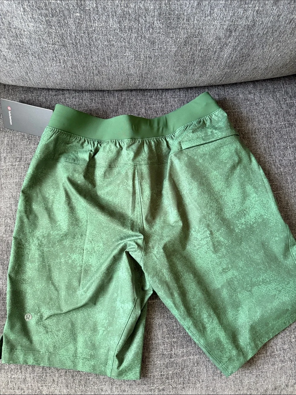 lululemon Men's Zeroed In Short - linerless 9” inseam (heathered green)